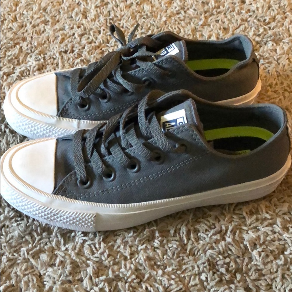 Converse chuck II